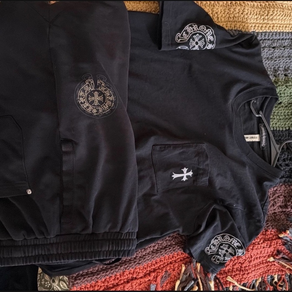 Chrome hearts (not chain included)